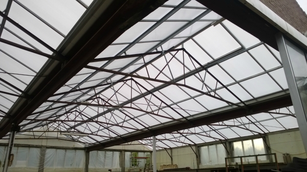 Asbestsanering + nieuw polycarbonaat dak, Grootebroek